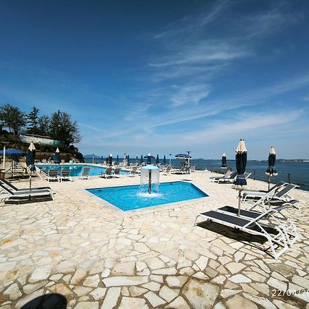 Artemis Beach House Влёра Экстерьер фото