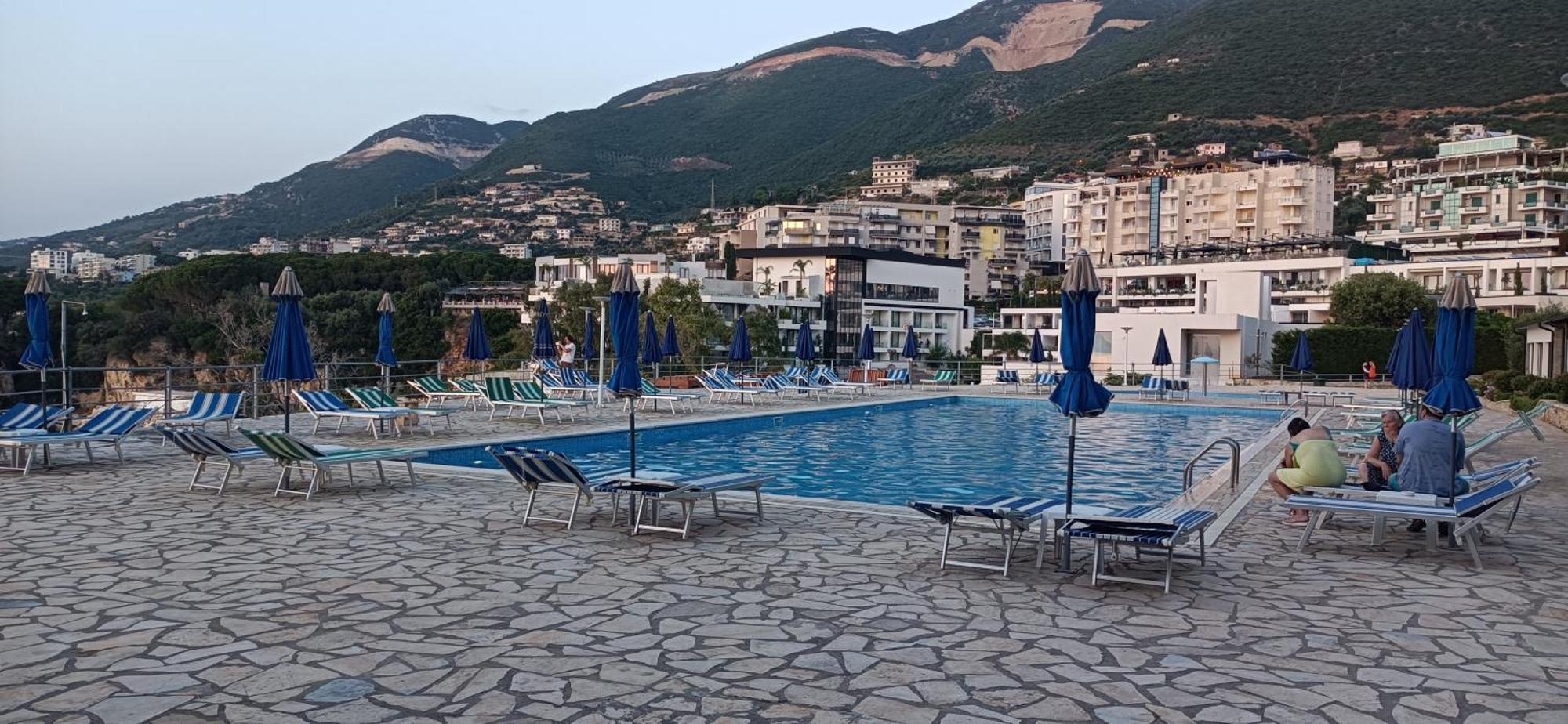 Artemis Beach House Влёра Экстерьер фото